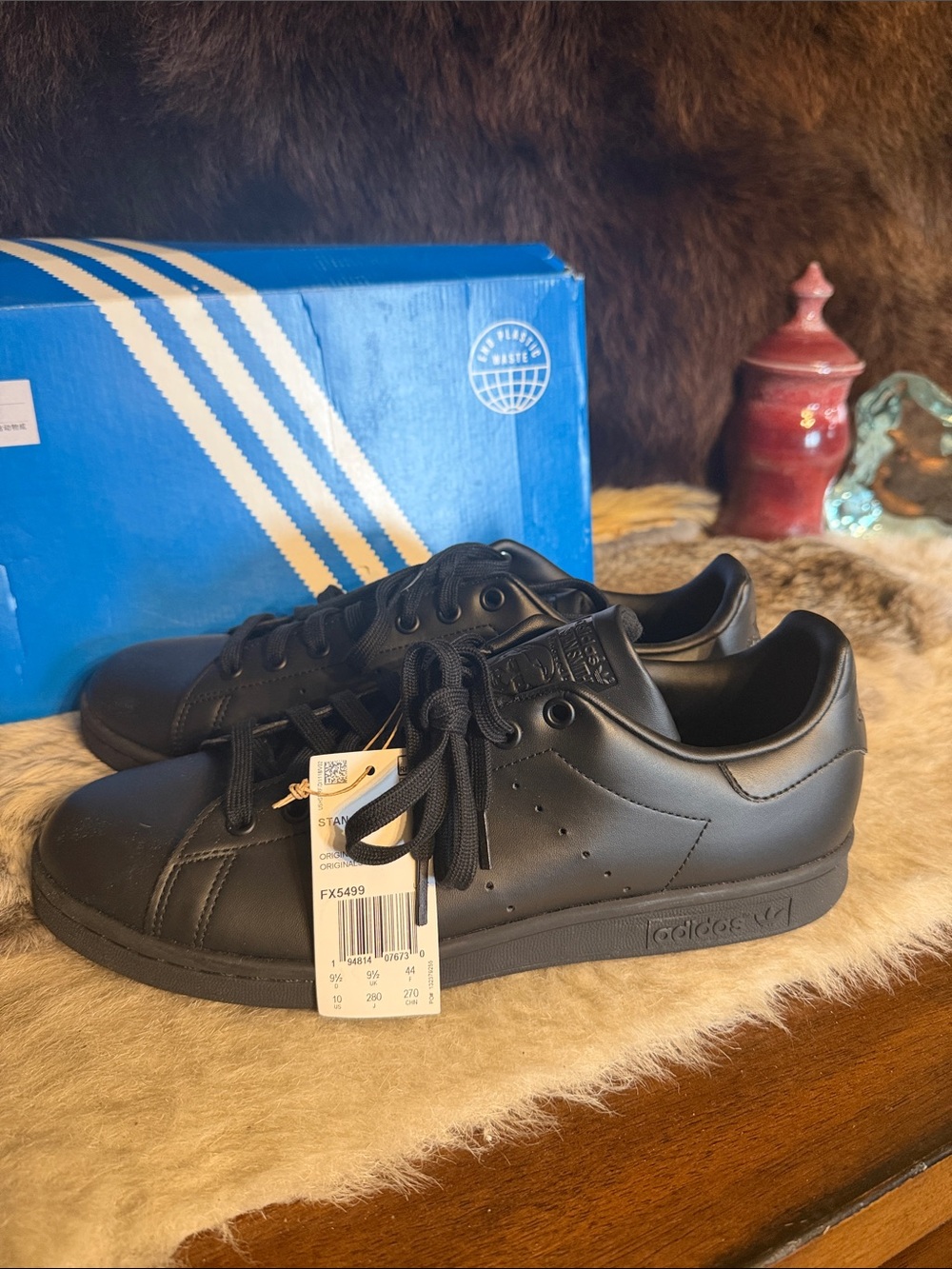adidas Black Low-Top Leather Sneakers Stan smith 10 NEW (5000H) - Picture 5 of 6